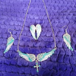 FASHION CRYSTAL NECKLACE, EARRINGS & RING SET